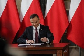 Prezydent Andrzej Duda podpisze nowelę o IPN?