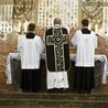 ISKK: Polscy katolicy życzliwie nastawieni do Mszy "trydenckiej"