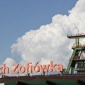 Zakończyła się akcja poszukiwawcza w Zofiówce, ostatni z górników wywieziony na powierzchnię