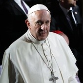 Papież: Ewangelizację realizuje się, wędrując z ludźmi
