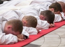 329 nowych księży diecezjalnych w Polsce