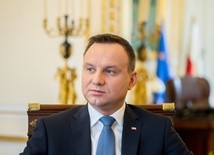 Prezydent pisze do premiera ws. sytuacji w TVP. Premier odpowiada