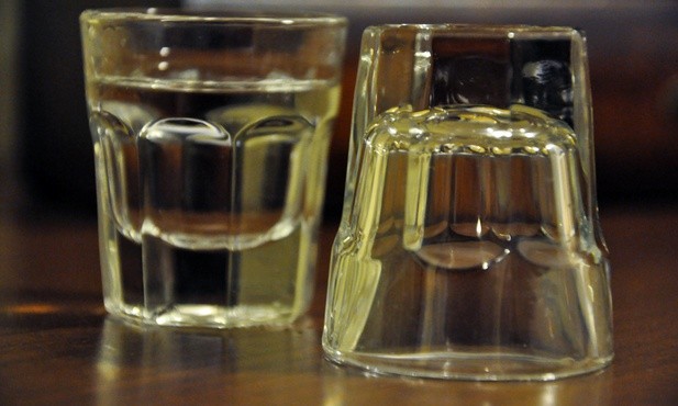 Badacze: Alkohol uszkadza mózg nawet po rozpoczęciu abstynencji
