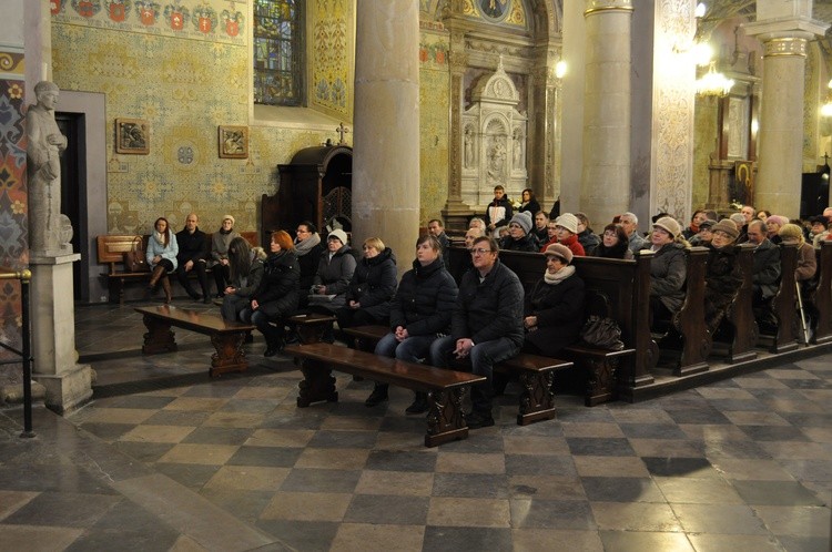 Czciciele św. Antoniego w katedrze