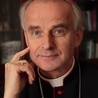 Autokar z polskim biskupem i pielgrzymami zapalił się w Jordanii