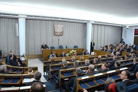 Senat upamiętnił m.in. 40. rocznicę pielgrzymki Jana Pawła II do Polski