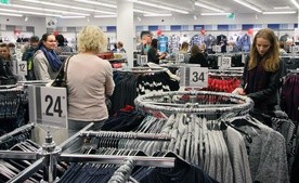 Węgrom podatek od marketów się opłacił