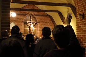 CBOS: 37 proc. Polaków praktykuje wiarę co niedzielę lub częściej