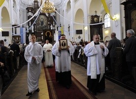 Zakończenie nawiedzenia obrazu Matki Bożej Częstochowskiej w parafii św. Jana Pawła II w Pułtusku