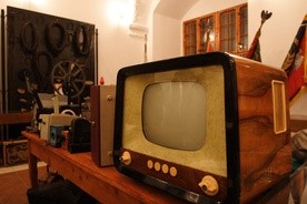 80 lat temu wyemitowano pierwszy w Polsce oficjalny program telewizyjny
