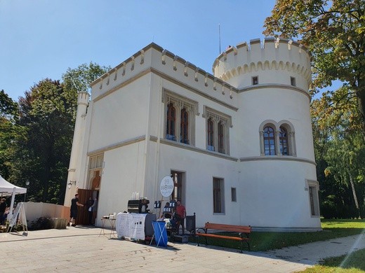 Odnowiony pałac Tiele-Wincklerów w Miechowicach