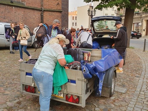 Wyjście pielgrzymki na Górę św. Anny