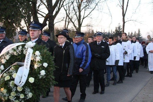 Pogrzeb ks. Adama Łacha - część I