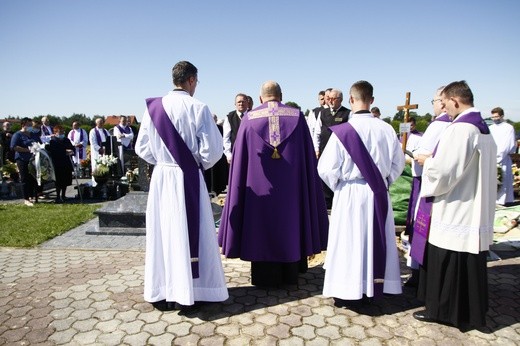 Pogrzeb śp. ks. Henryka Morawca