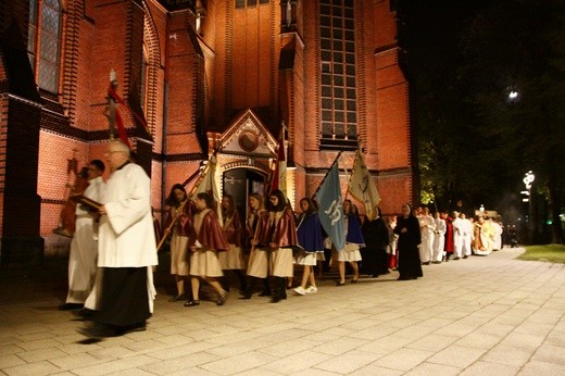Liturgia Wigilii Paschalnej w gliwickiej katedrze