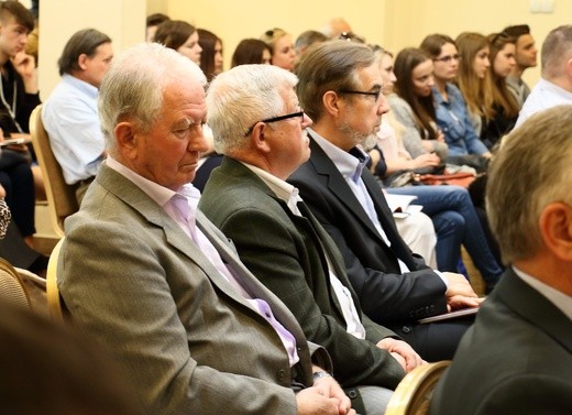 Konferencja o tożsamości młodzieży 