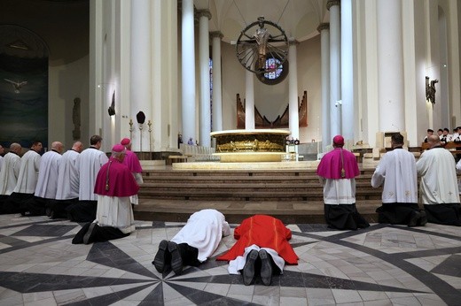 Wielki Piątek w katedrze Chrystusa Króla