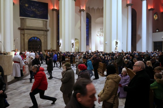 Wielki Piątek w katedrze Chrystusa Króla