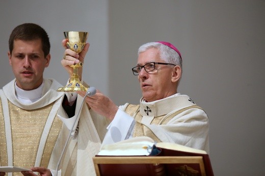 Pielgrzymka maturzystów do katedry Chrystusa Króla w Katowicach