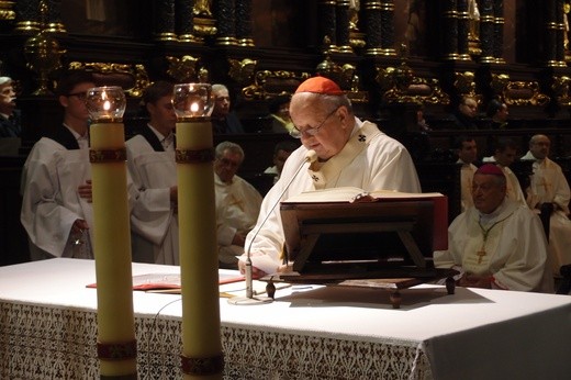 Poświęcenie ołtarza w kościele Bożego Ciała
