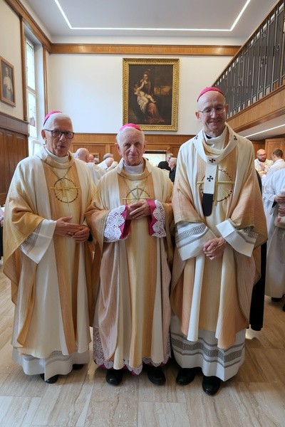 Msza św. w intencji abp. Damiana Zimonia cz.2
