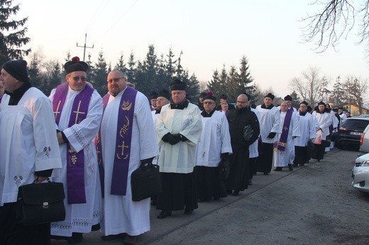 Pogrzeb ks. Adama Łacha - część I