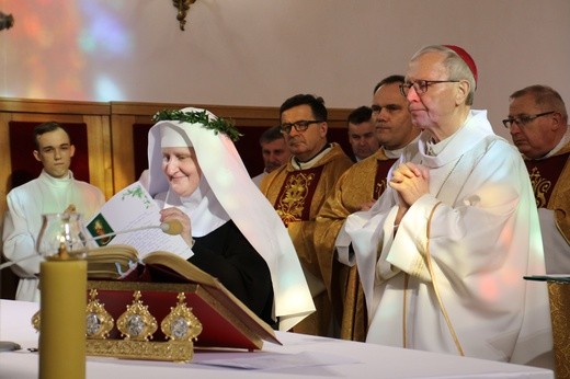 Śluby wieczyste u benedyktynek w Sierpcu