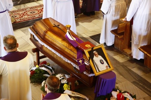Pogrzeb śp. ks. Henryka Morawca