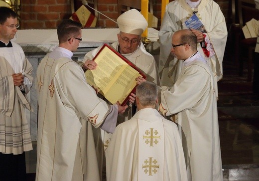 Święcenia biskupie ks. Wojciecha Skibickiego cz. I