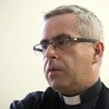 Rzecznik KEP: Ks. Iżycki zawieszony w pełnieniu funkcji dyrektora Caritasu Polska