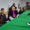 Bp Piotr Libera z młodzieżą w nowo otwartym Parafialnym Centrum ŚDM w Płońsku