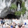 Dziś dzień Matki Bożej z Lourdes. "Na świecie istnieje miłość silniejsza od śmierci, od naszych grzechów i słabości"