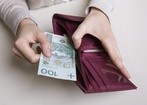 Ok. 40 proc. Polaków nie przyjmie zaproszenia na wesele przez wysokie koszty życia
