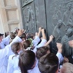 Pielgrzymka dzieci pierwszo- i wczesnokomunijnych do katedry