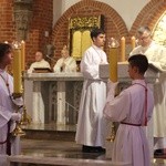 Msza Krzyżma w katedrze elbląskiej cz. 1 