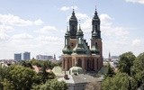 1025. Muzyka katedr