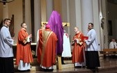 Liturgia Wielkiego Piątku w katedrze Chrystusa Króla