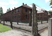 Muzeum Pamięci uhonoruje Polaków niosących pomoc więźniom Auschwitz