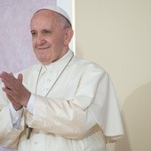 Chrzcić dzieci czy czekać, aż dorosną i same o to poproszą? Odpowiada papież Franciszek