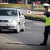 Katowice. W Dniu Bezpiecznego Kierowcy podsumowano półmetek wakacji na drogach