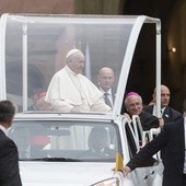Papież w drodze na Jasną Górę