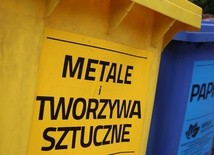 Plastik nie tylko zaśmieca. I co ta nasza wiedza zmienia?