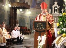 Bp Piotr Libera przewodniczył Mszy św. w szóstą rocznicę powstania Szkoły Nowej Ewangelizacji diecezji płockiej