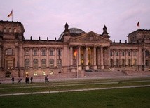 Rząd Niemiec chce walczyć z małżeństwami dzieci