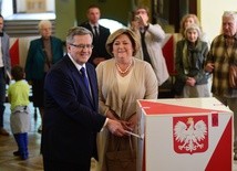 Sondaż: Referendalne kłopoty Ewy Kopacz