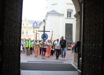 Pielgrzymka. W kaplicy Matki Bożej