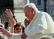 Papież Franciszek odprawi Mszę św. w 100. rocznicę urodzin św. Jana Pawła II