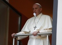 Franciszek tweetuje po ukraińsku i rosyjsku: wojna jest porażką