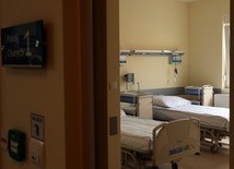 Pacjentka z koronawirusem w szpitalu w Poznaniu jest w ciężkim stanie