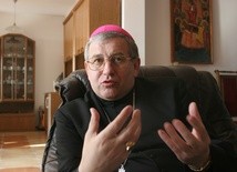 Bp Mazur po ad limina: Kościół w Polsce musi stawiać czoła sekularyzacji